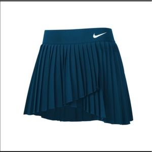 NIKE VICTORY TENNIS SKIRT NWT